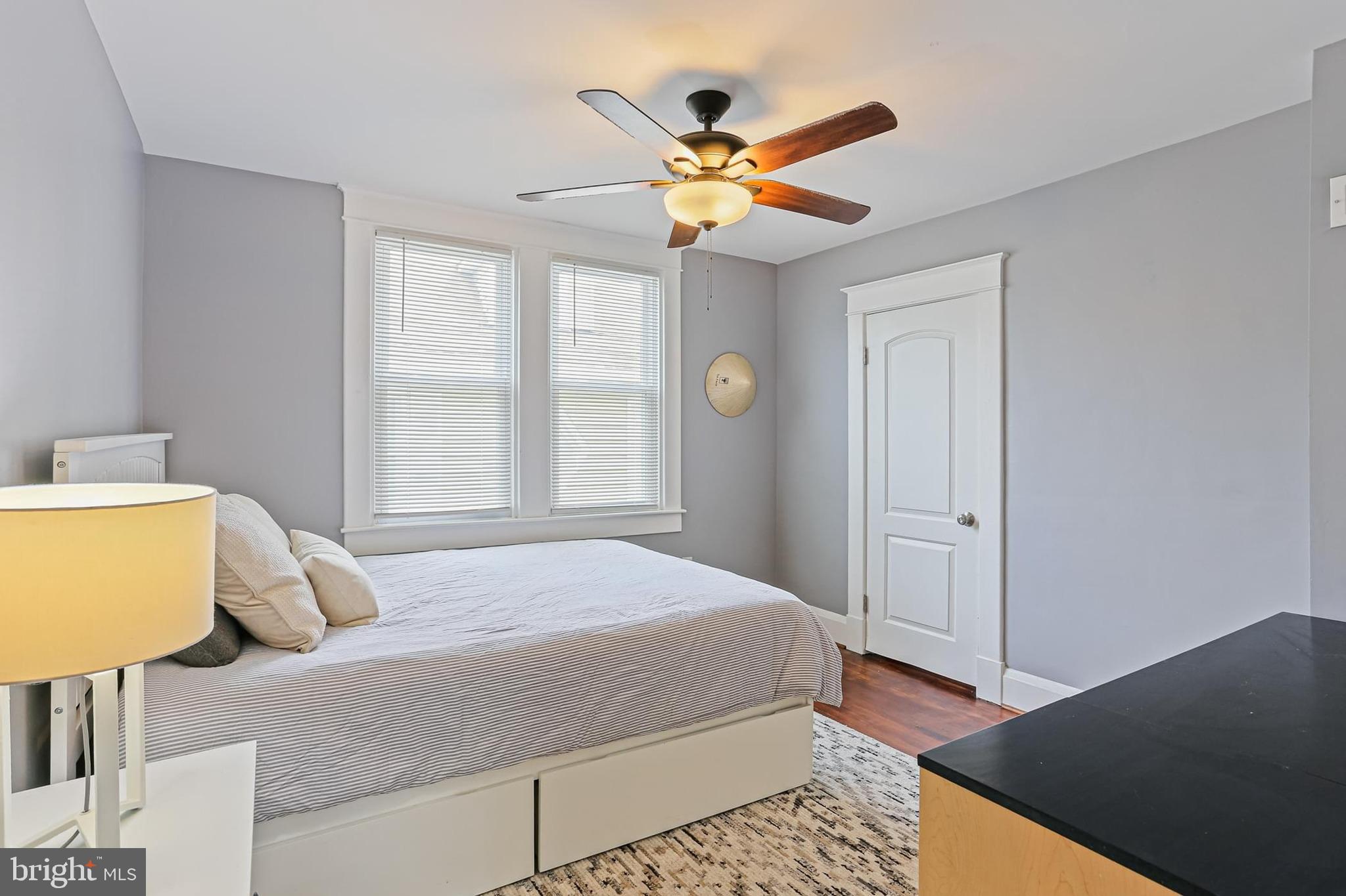 BEVERLY HILLS - Residential