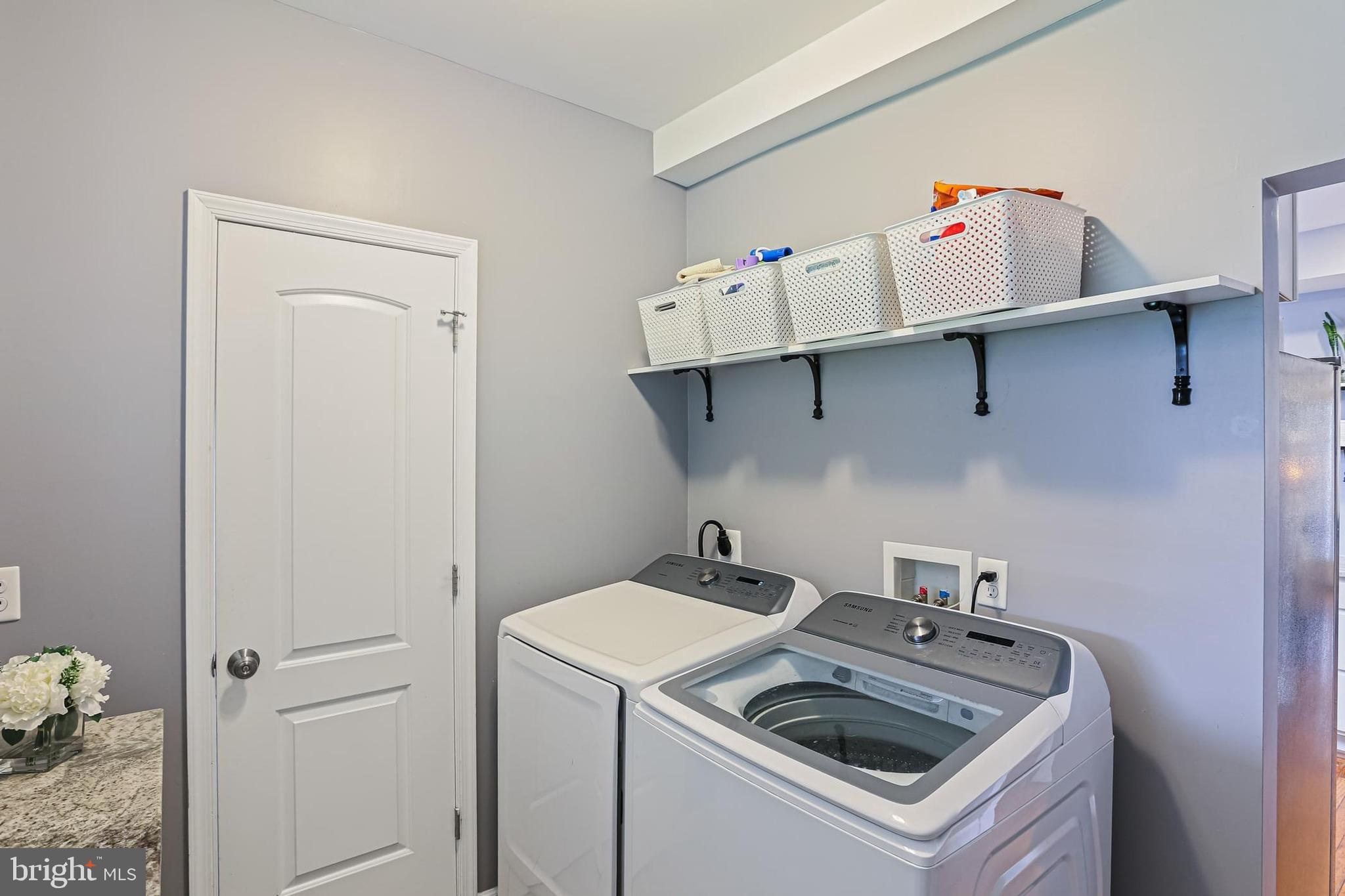 BEVERLY HILLS - Residential