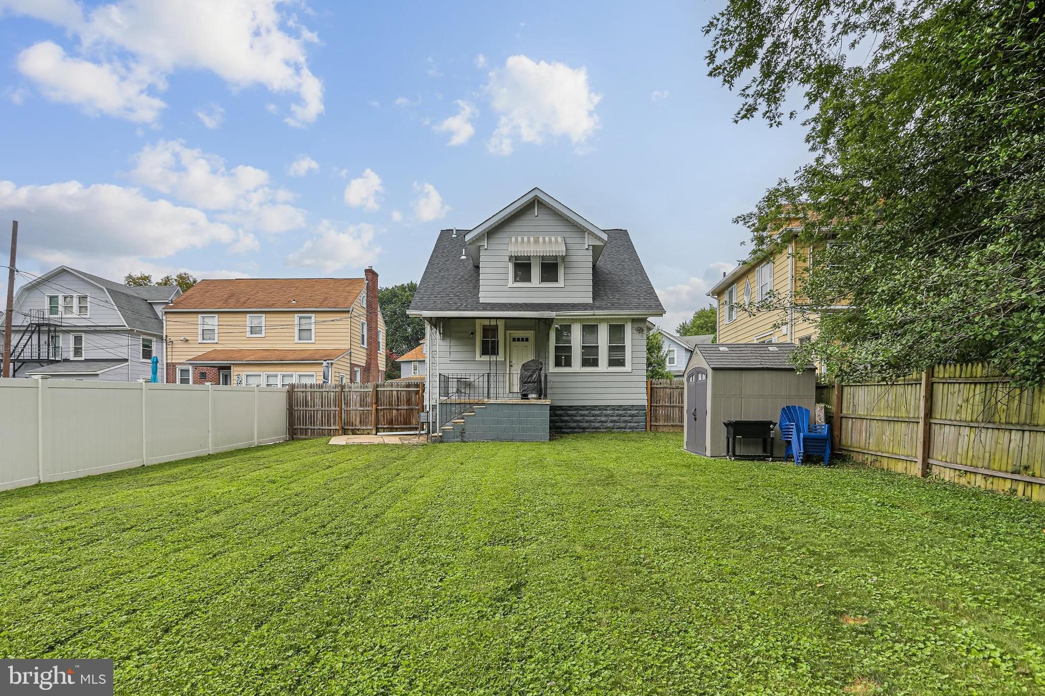 BEVERLY HILLS - Residential