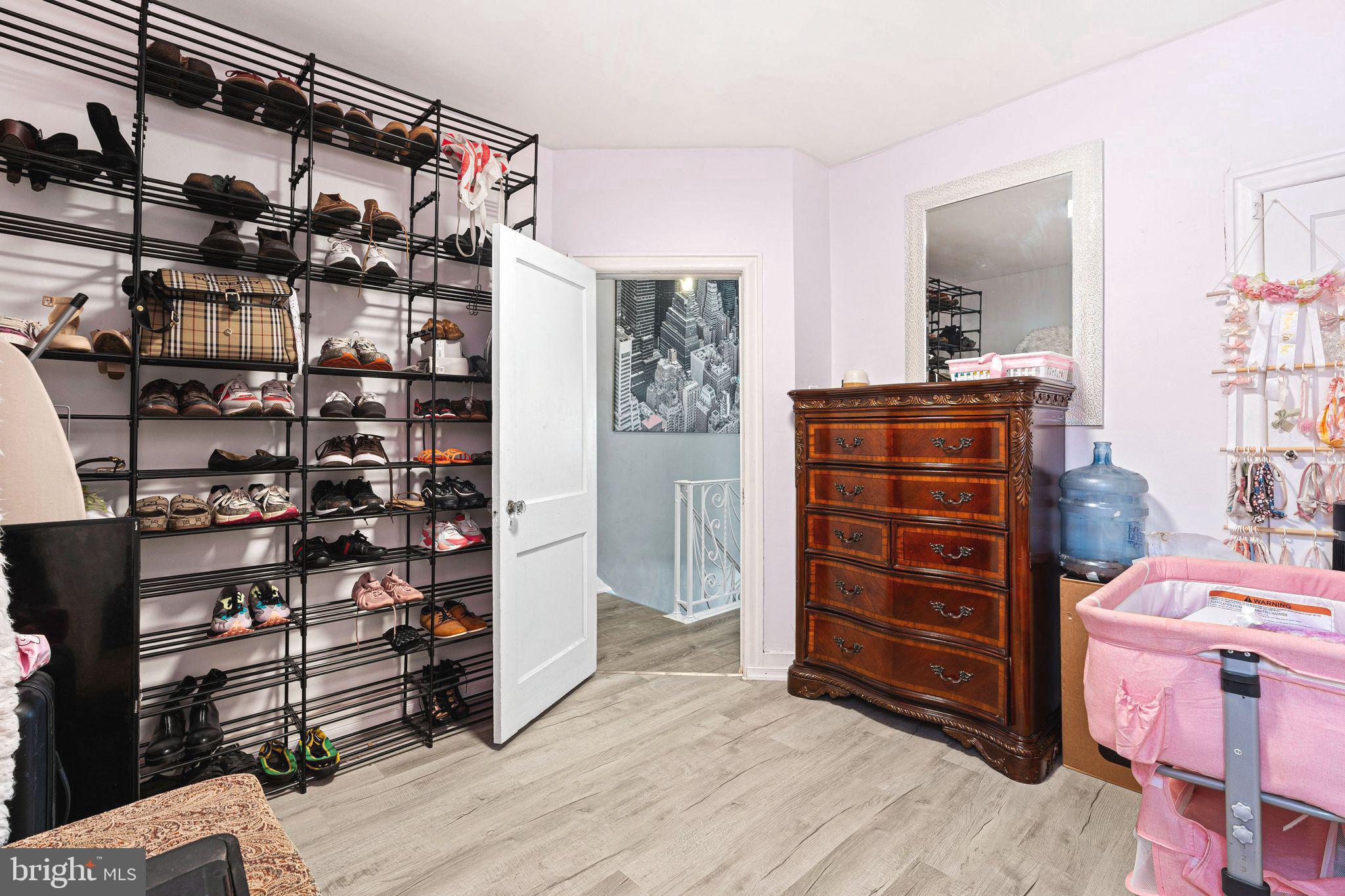 NORTHWOOD - Residential