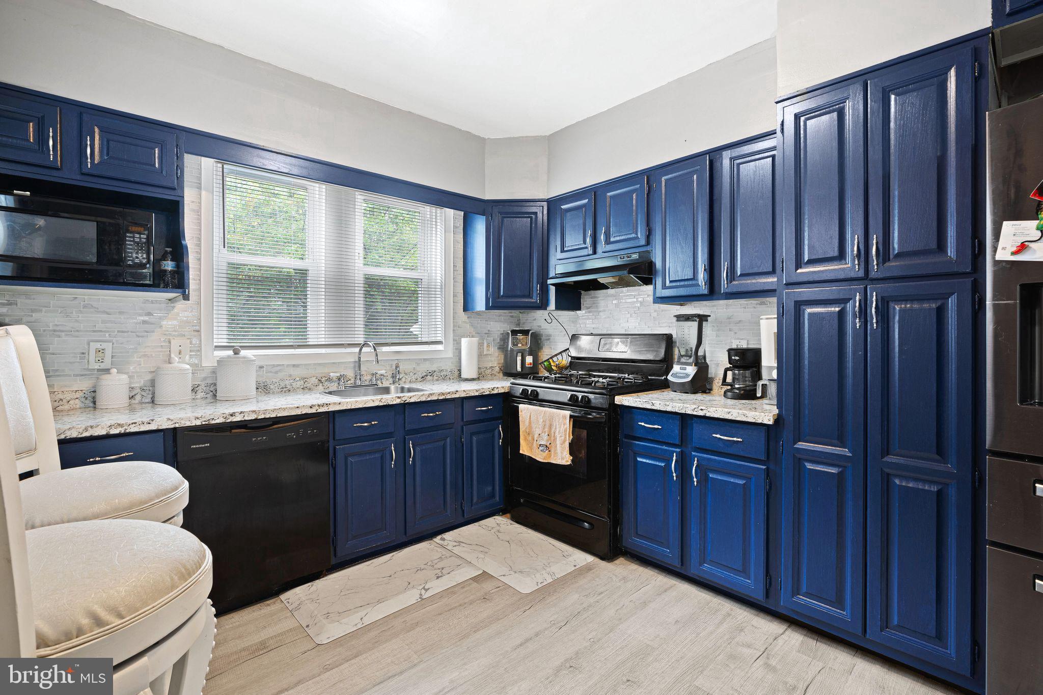 NORTHWOOD - Residential