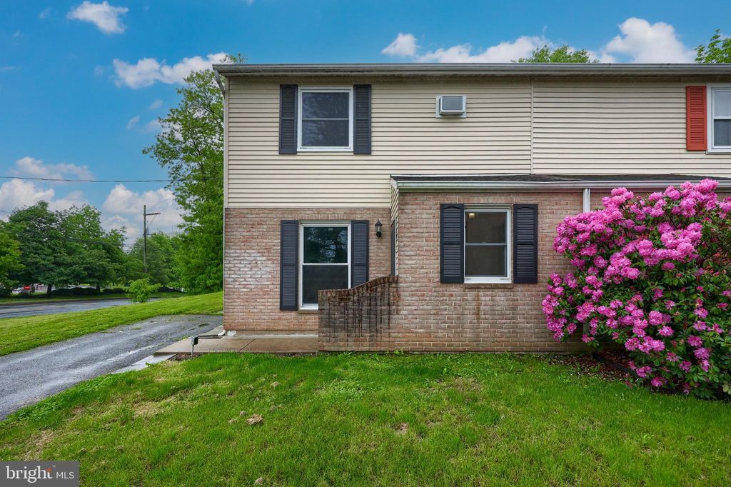 Photo of 578 Creekside Lane, Mount Joy, PA 17552 (MLS # PALA2051084)