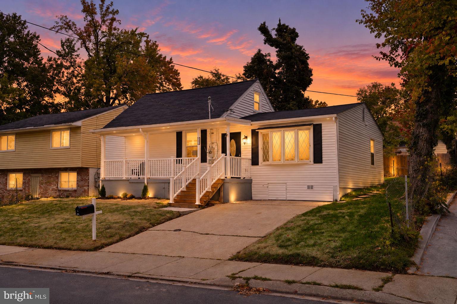 611 FERNLEAF AVENUE