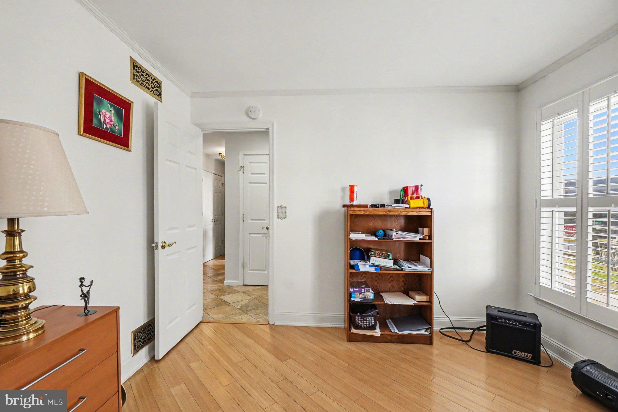 SENECA POINTE - Residential