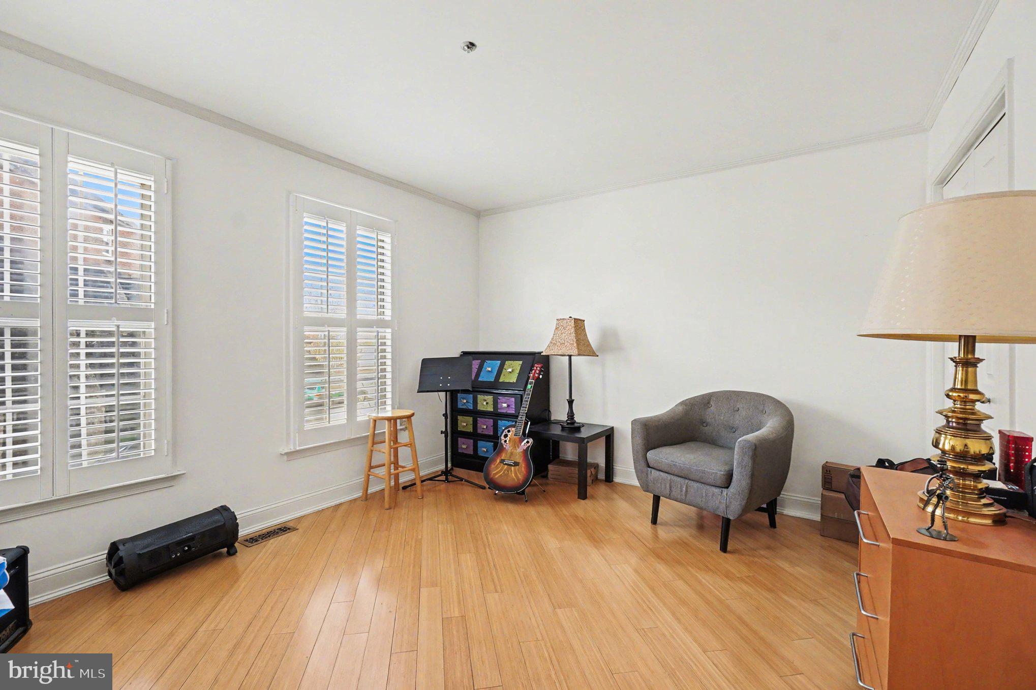 SENECA POINTE - Residential