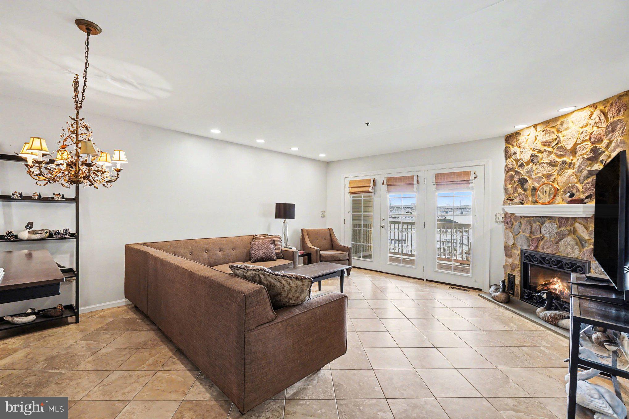 201 SENECA WAY A 201-A