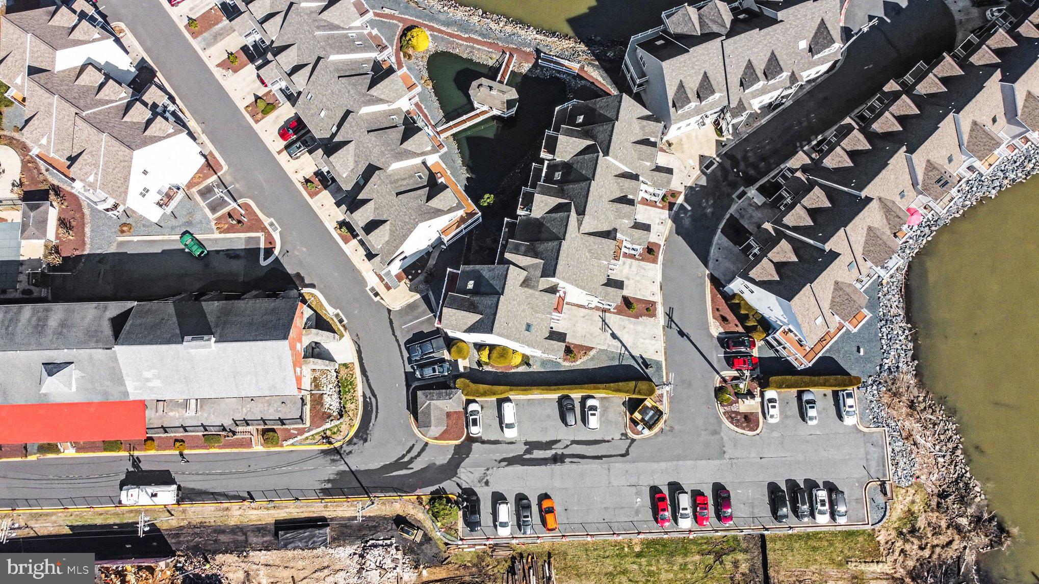 SENECA POINTE - Residential