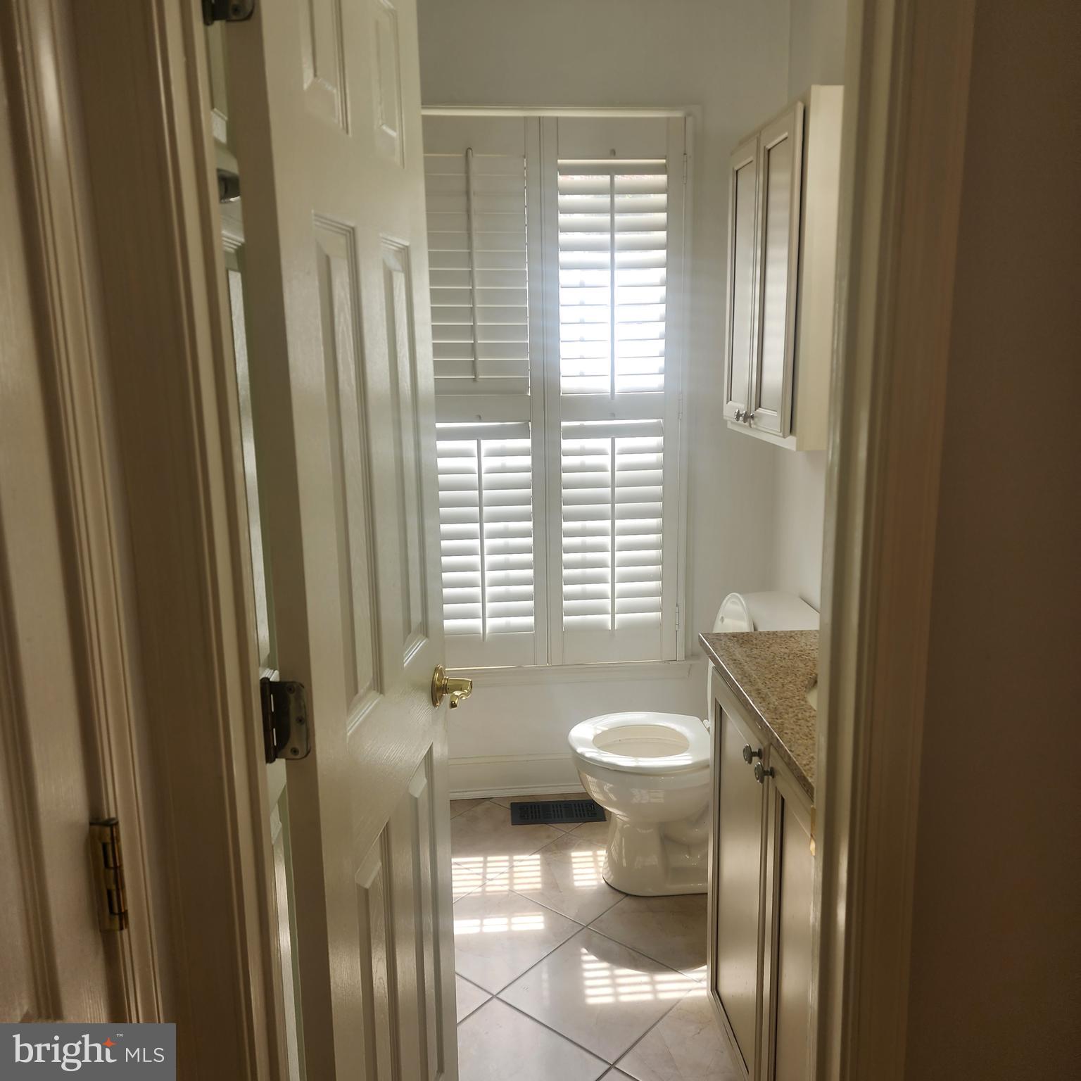 SENECA POINTE - Residential