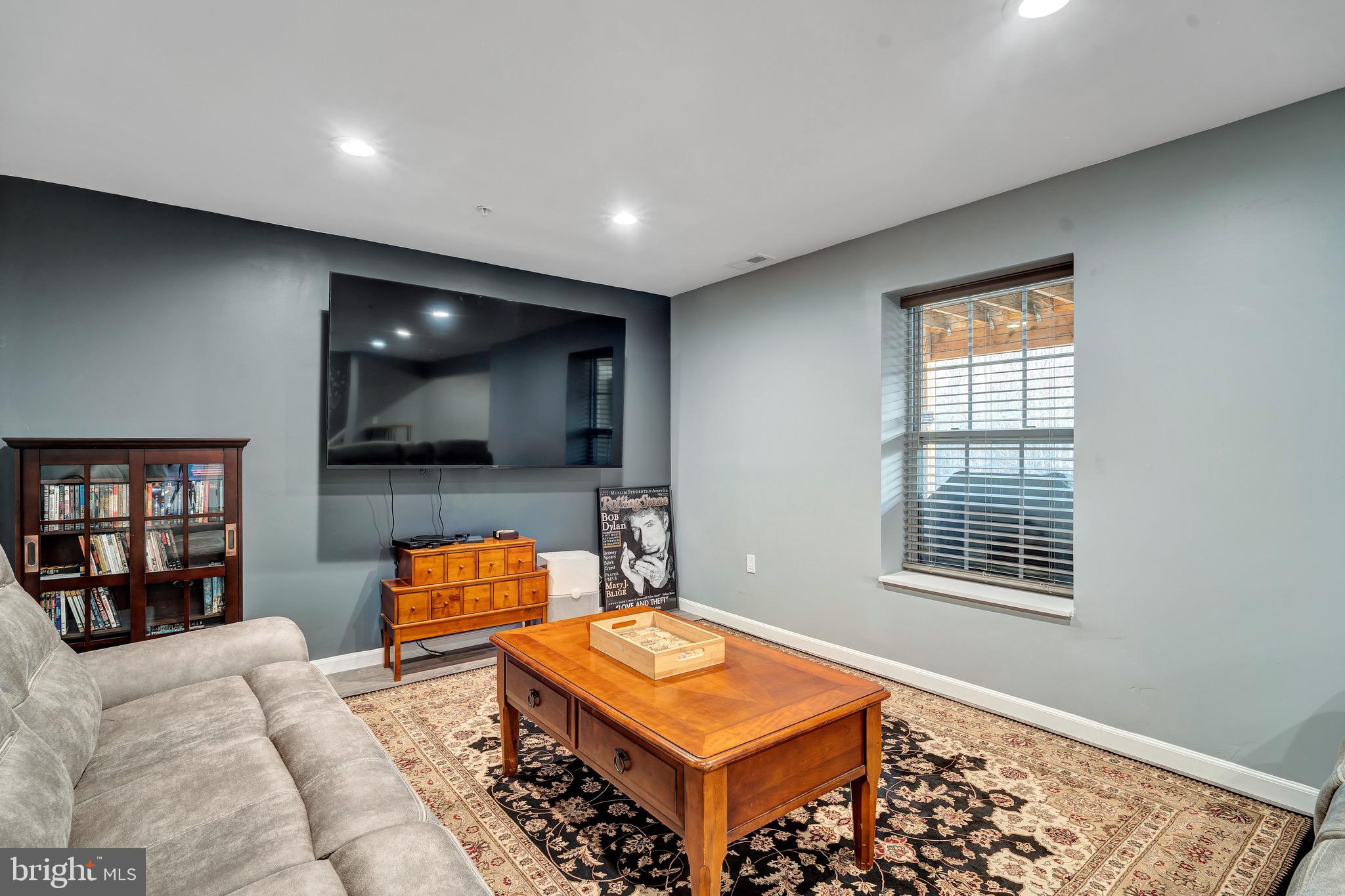 BEACON HILL - Residential