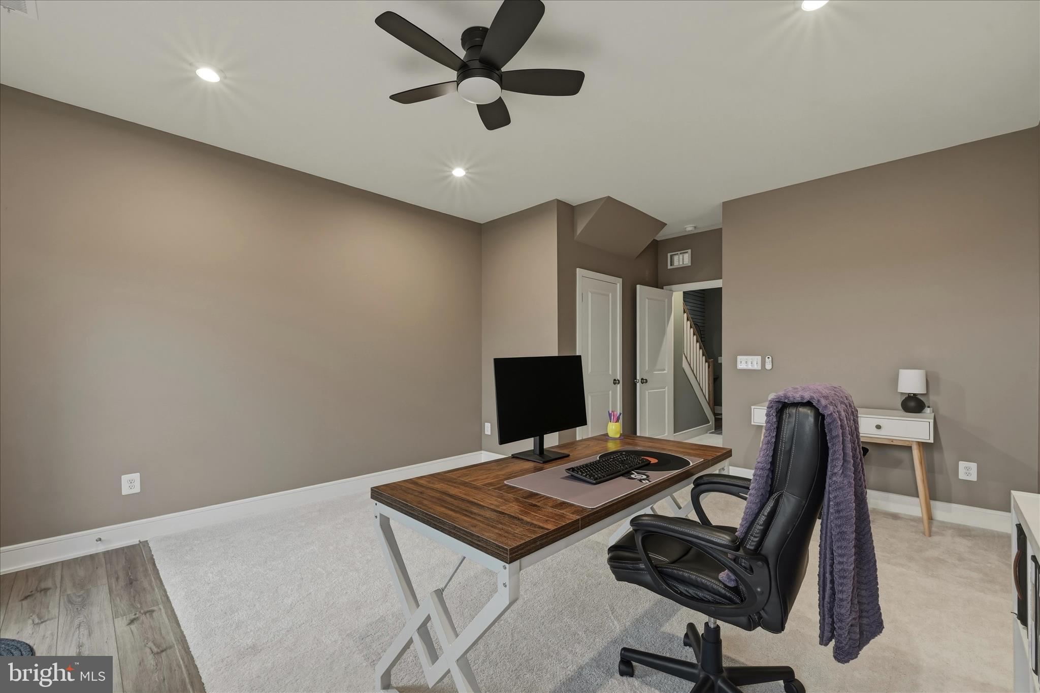 LAKE FREDERICK - Residential