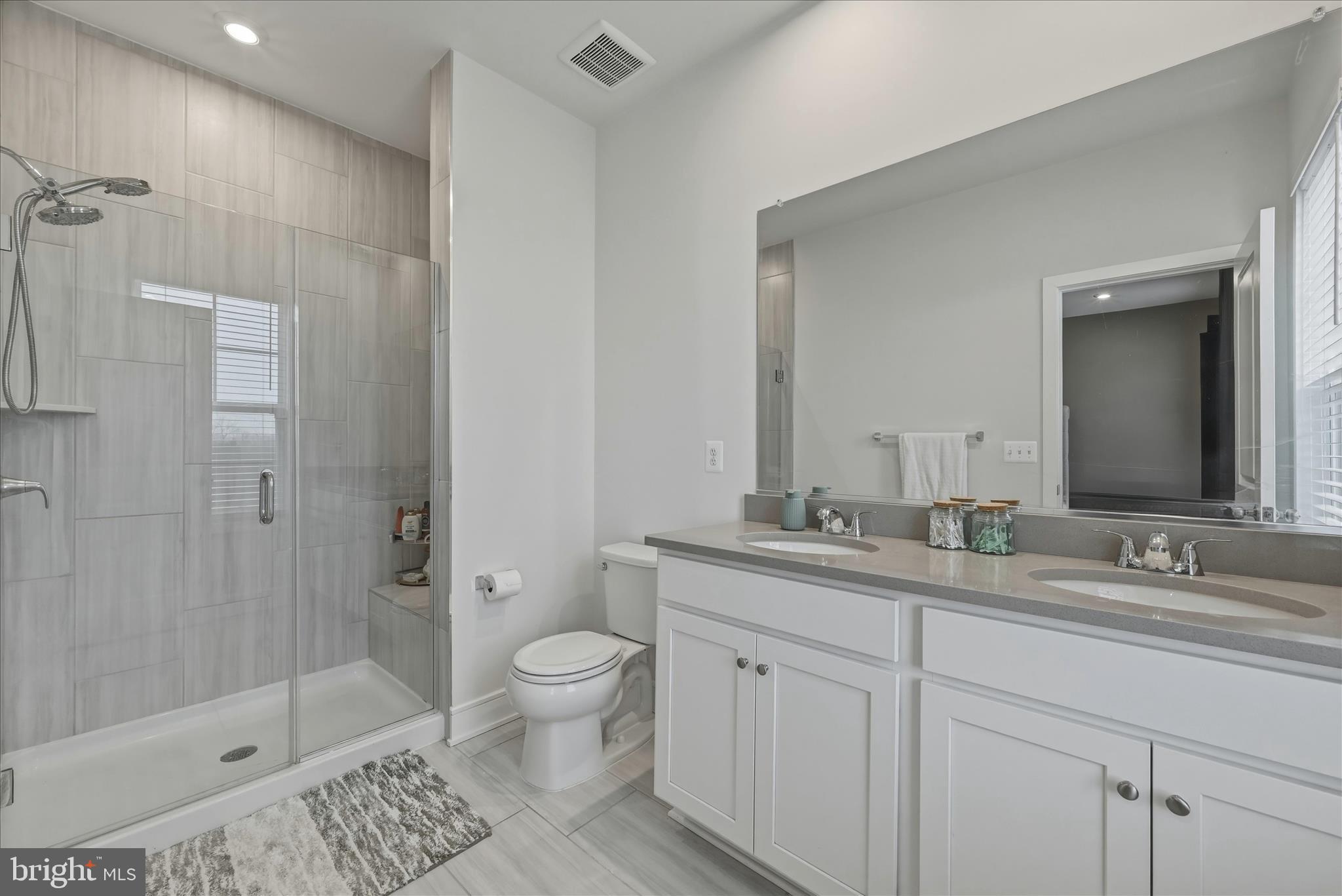 LAKE FREDERICK - Residential