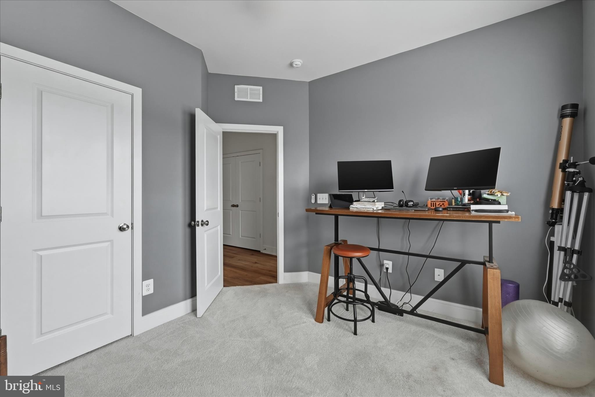 LAKE FREDERICK - Residential