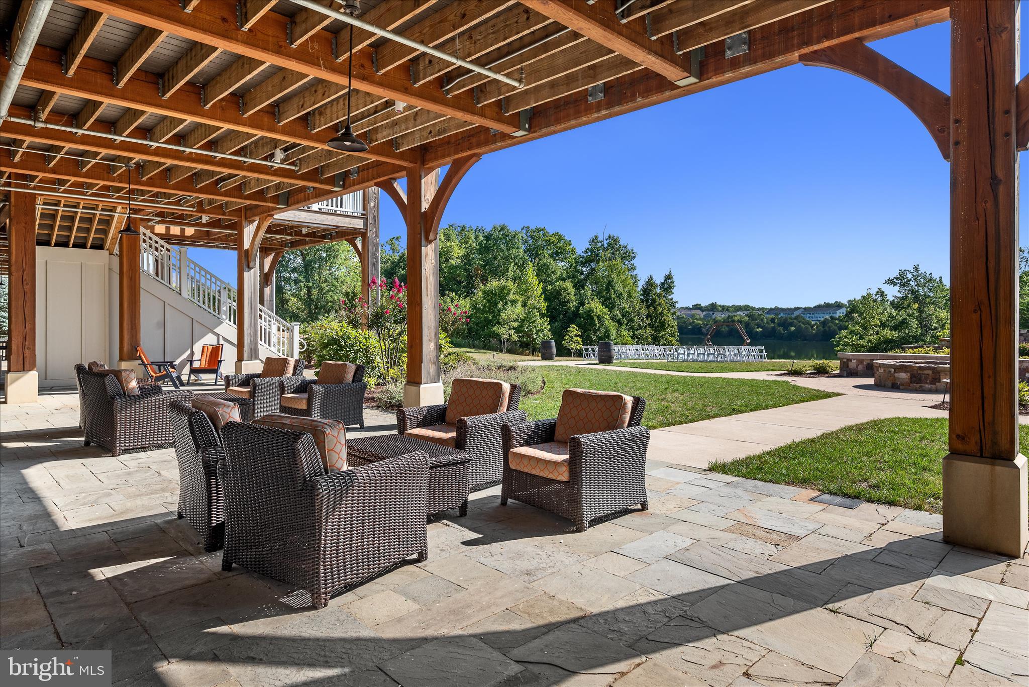 LAKE FREDERICK - Residential