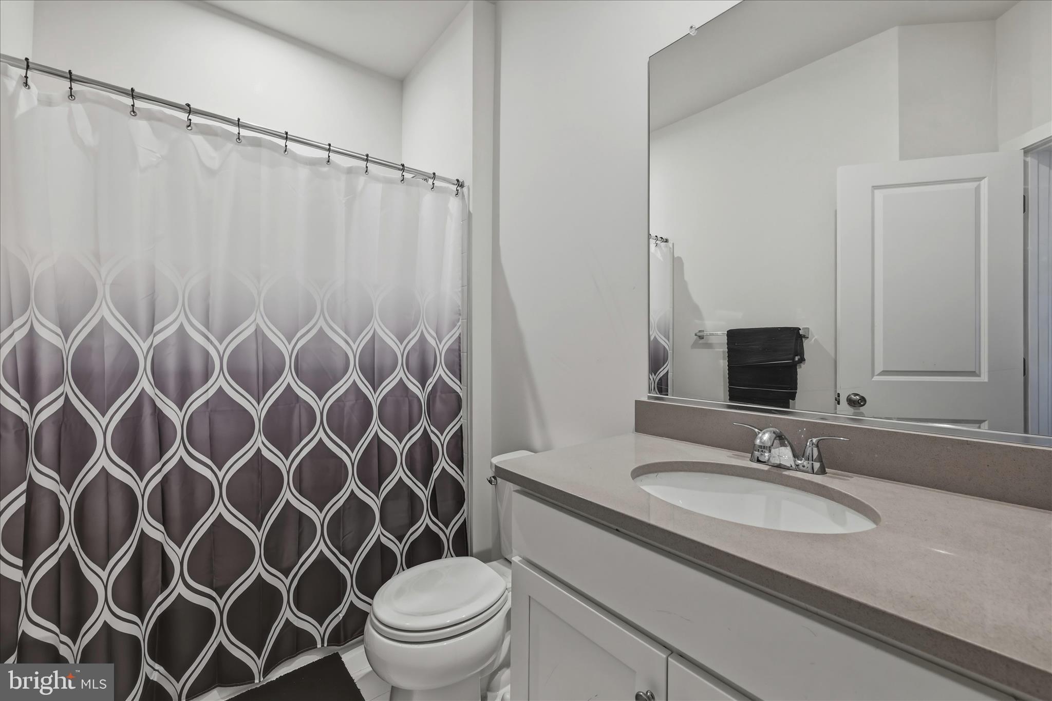 LAKE FREDERICK - Residential