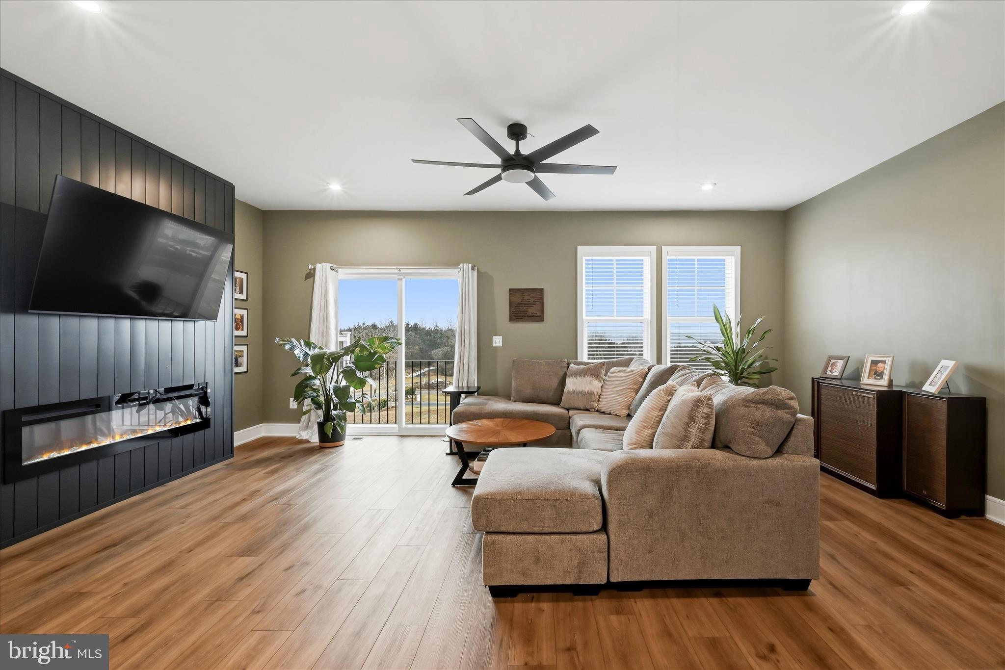 LAKE FREDERICK - Residential