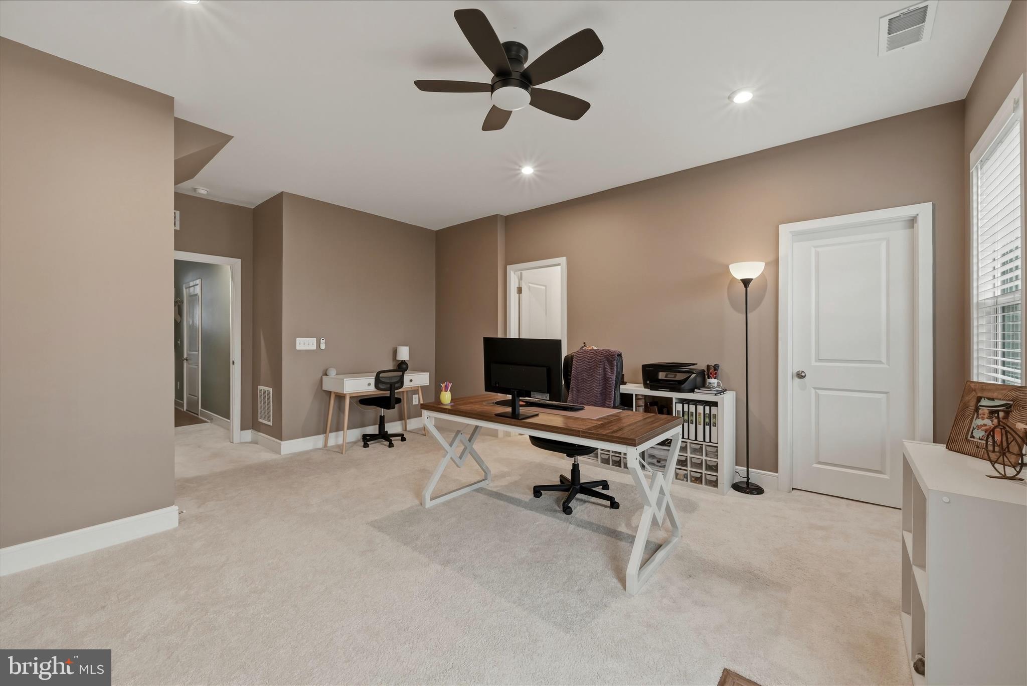 LAKE FREDERICK - Residential