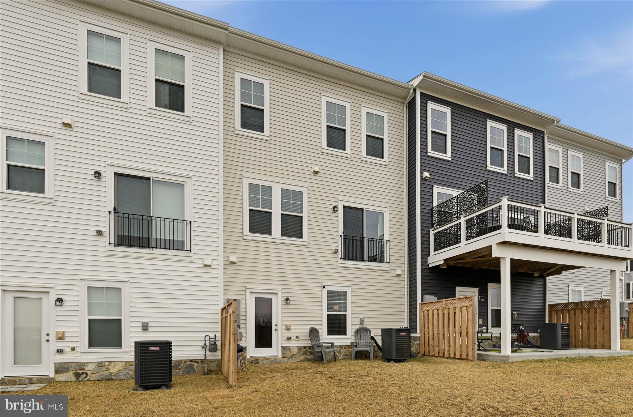 LAKE FREDERICK - Residential