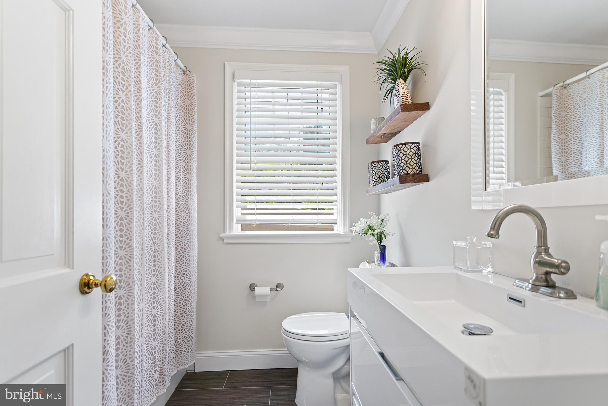 NEWTOWN SQ - Residential