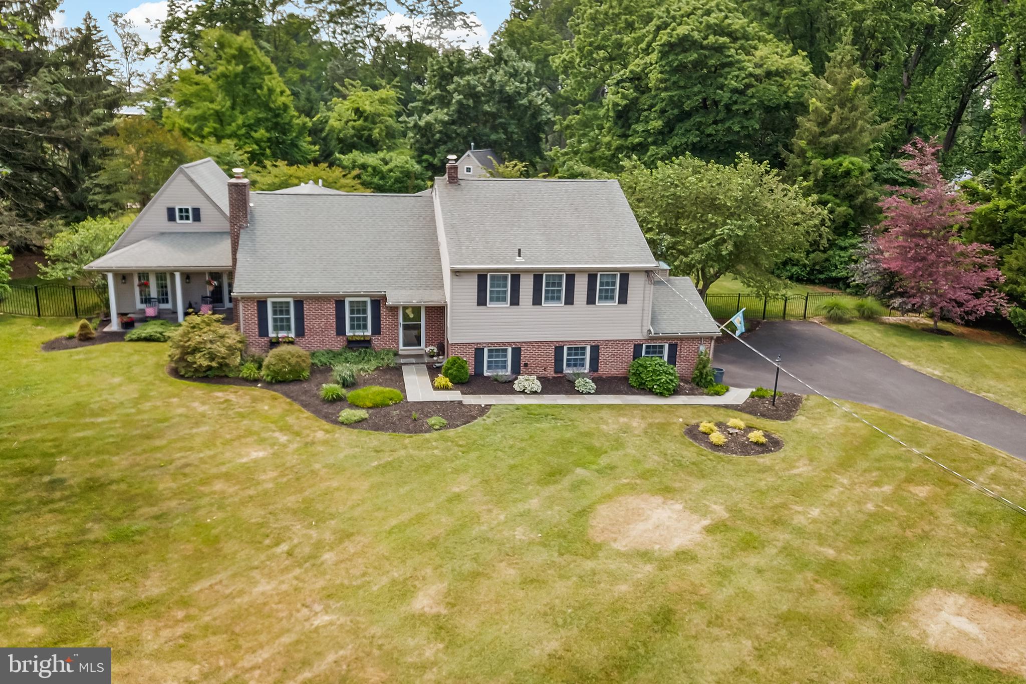 NEWTOWN SQ - Residential