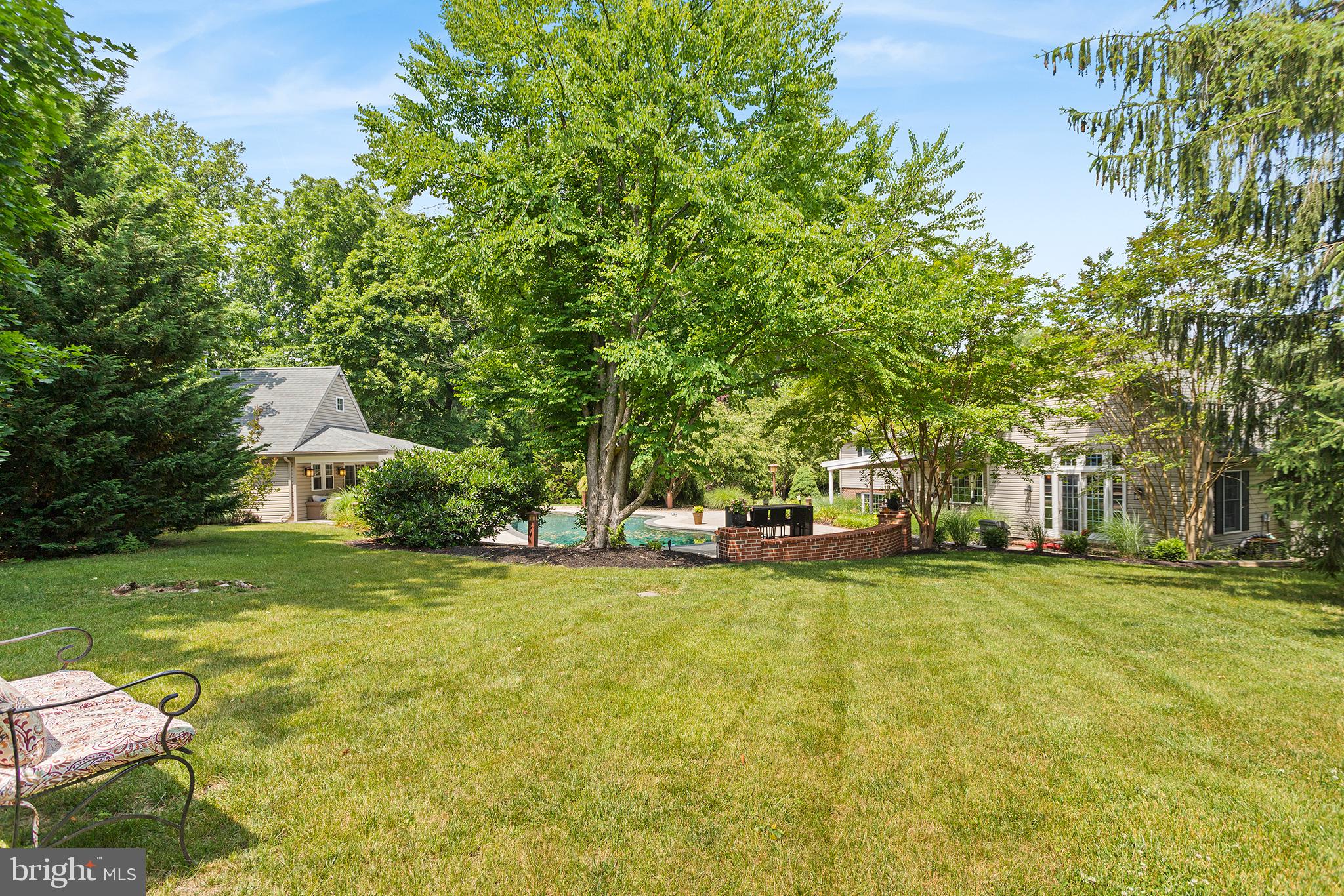 NEWTOWN SQ - Residential