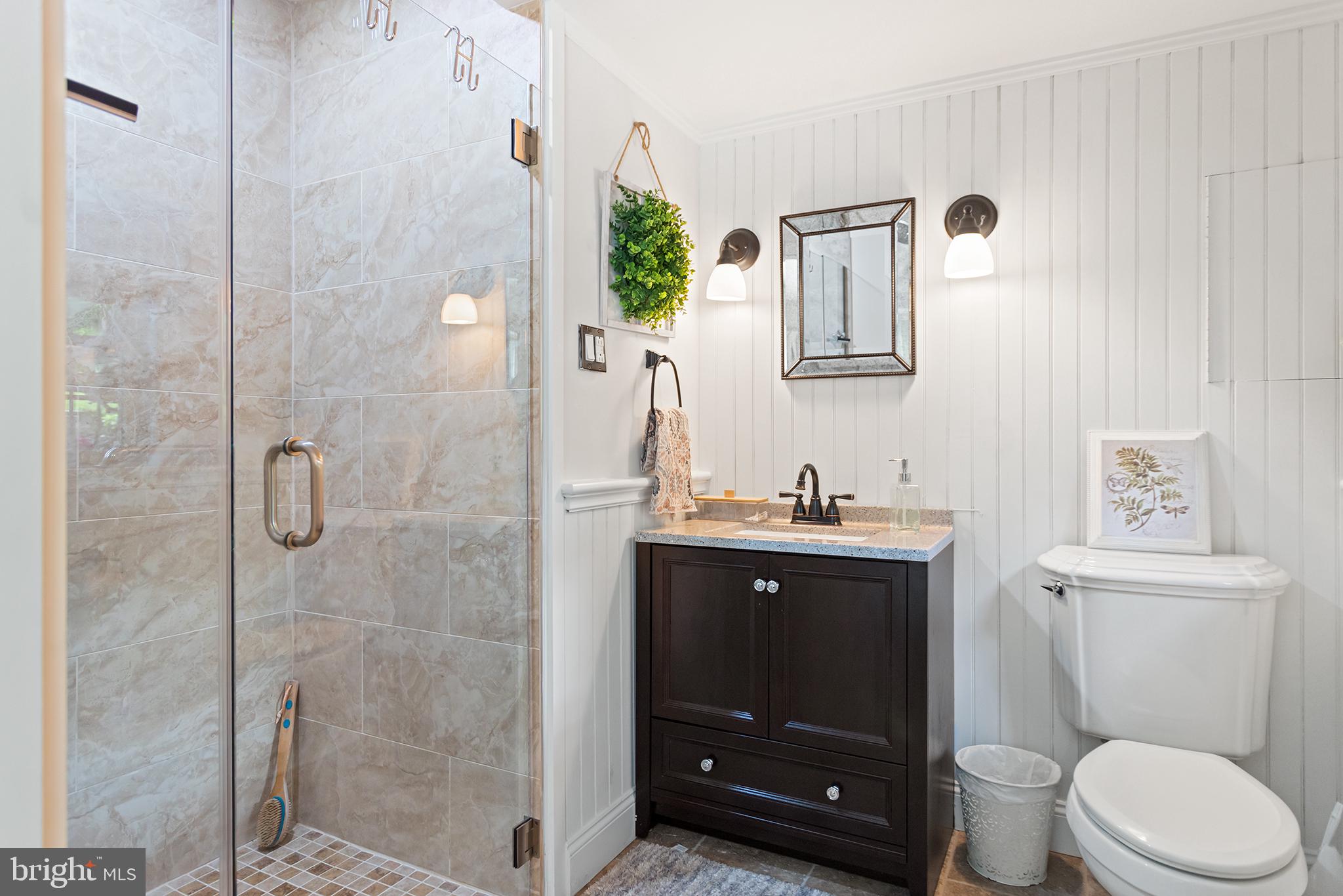 NEWTOWN SQ - Residential