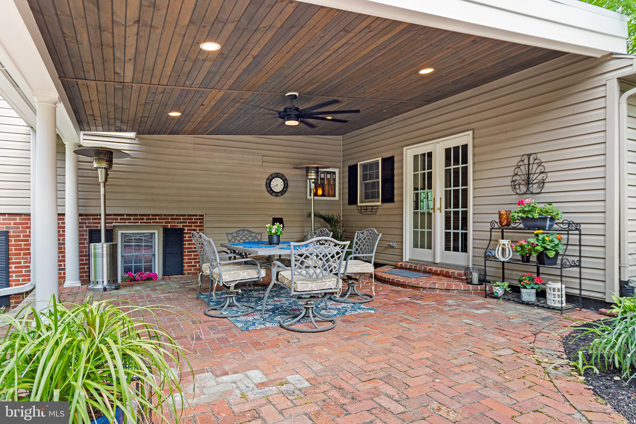 NEWTOWN SQ - Residential