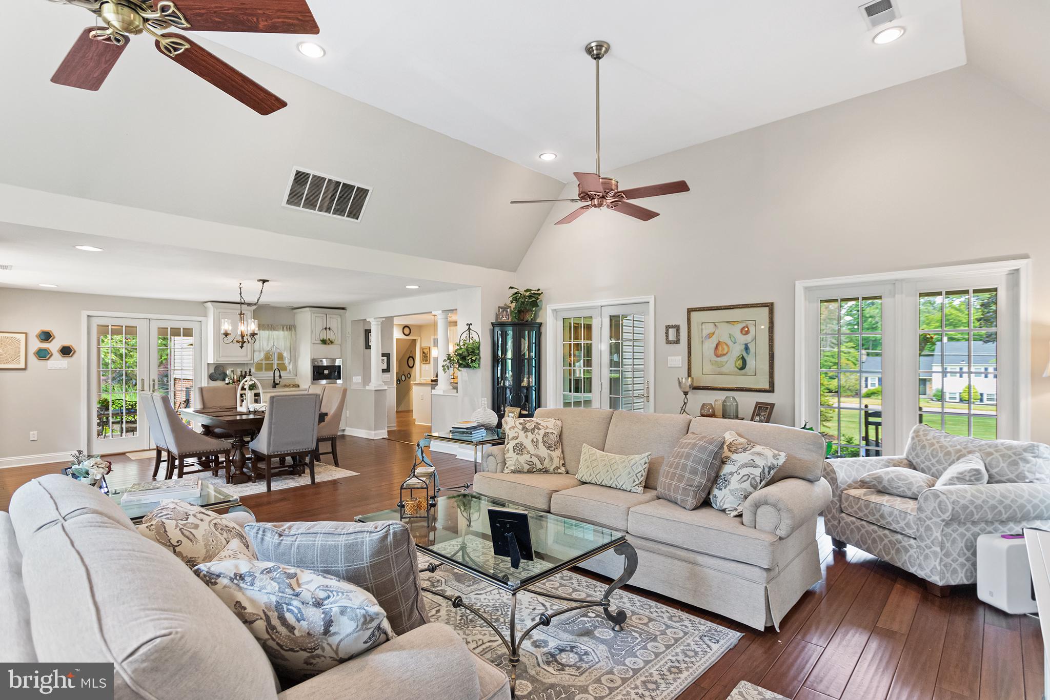 NEWTOWN SQ - Residential