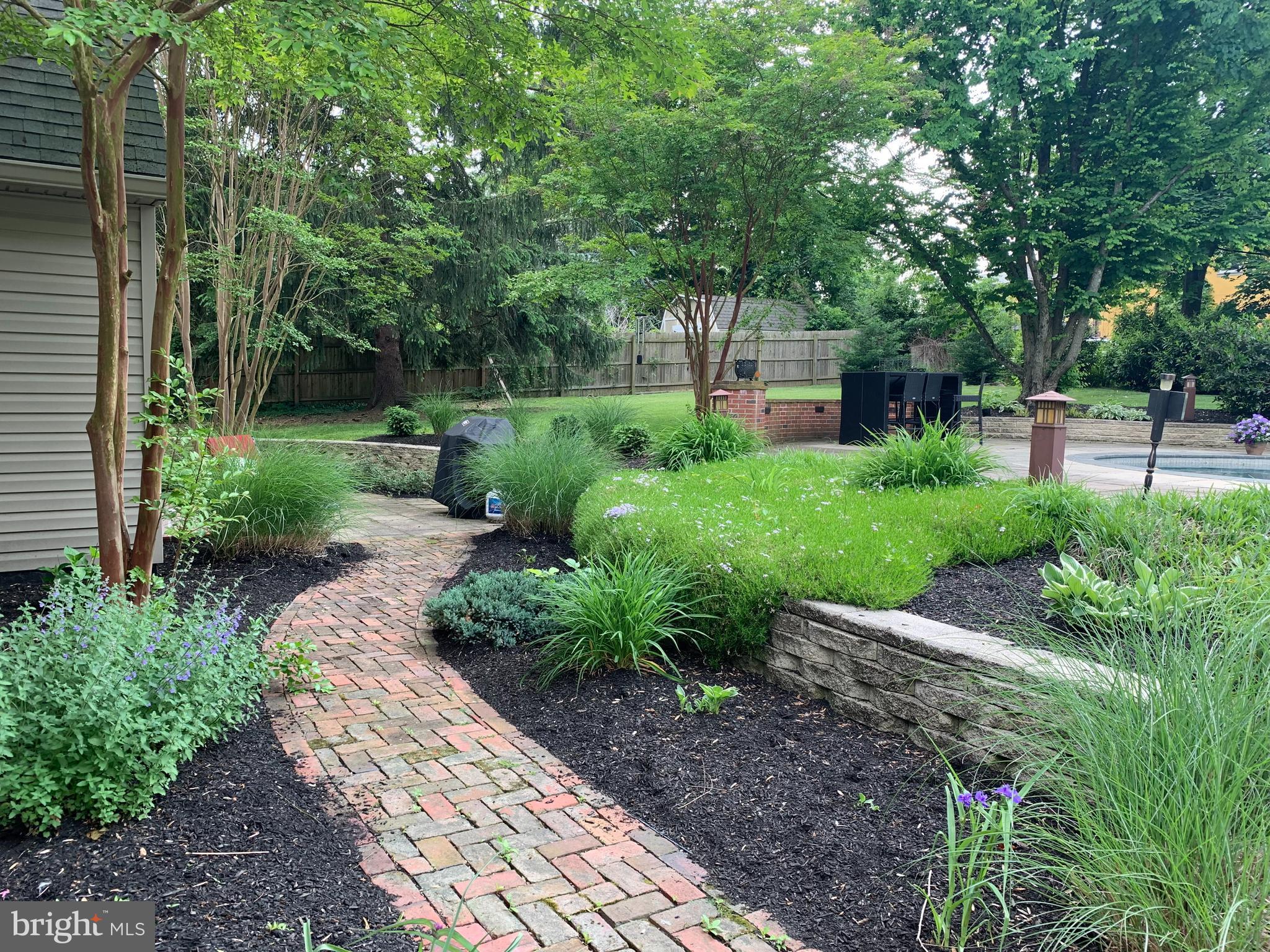 NEWTOWN SQ - Residential