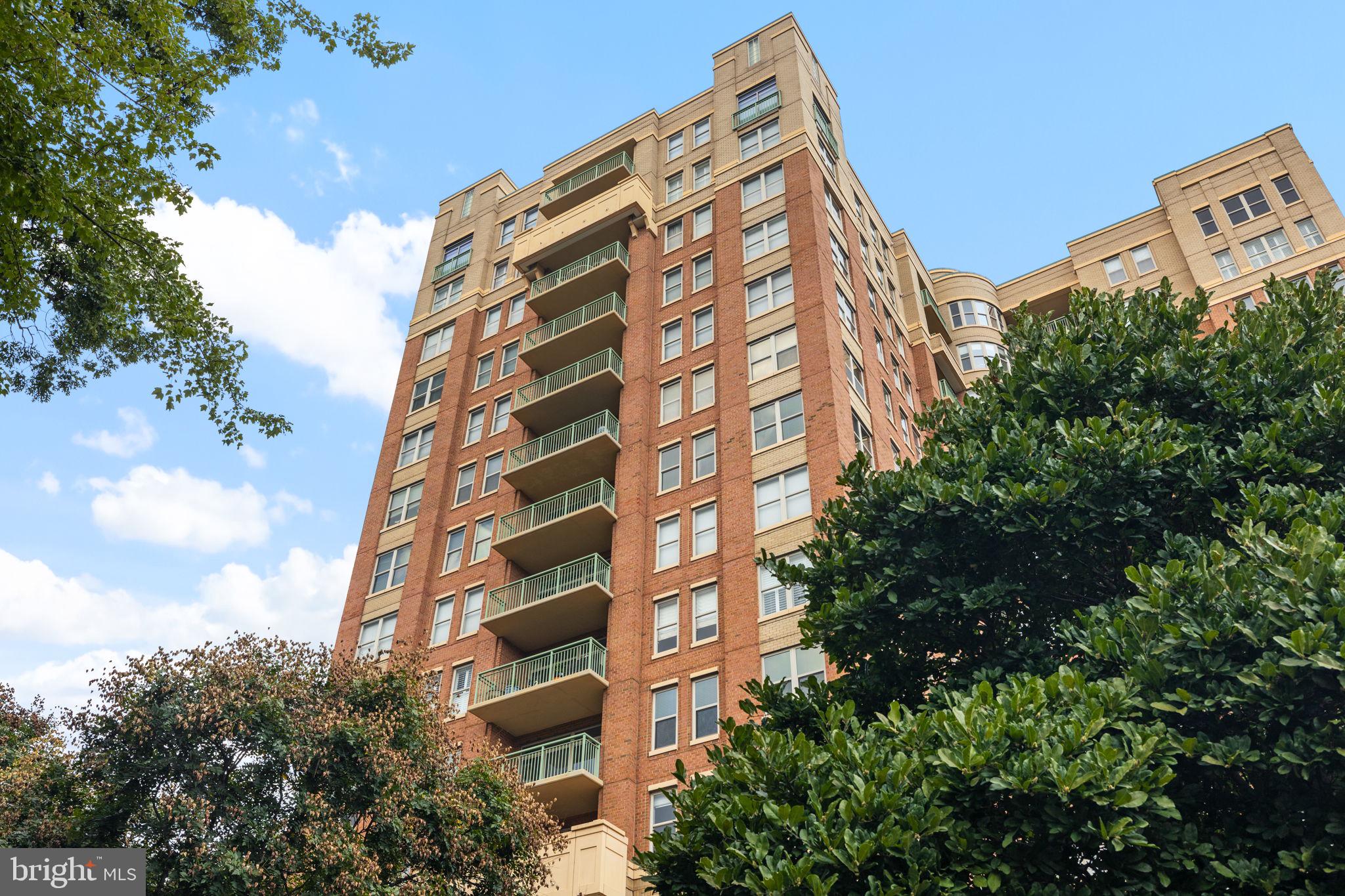 STRATFORD - Residential