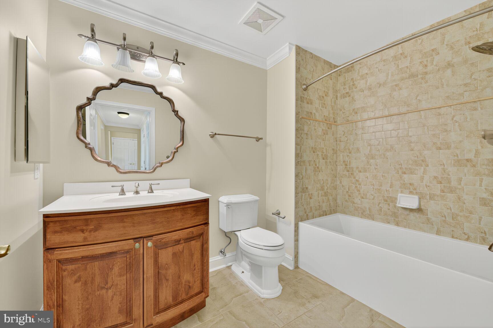 STRATFORD - Residential