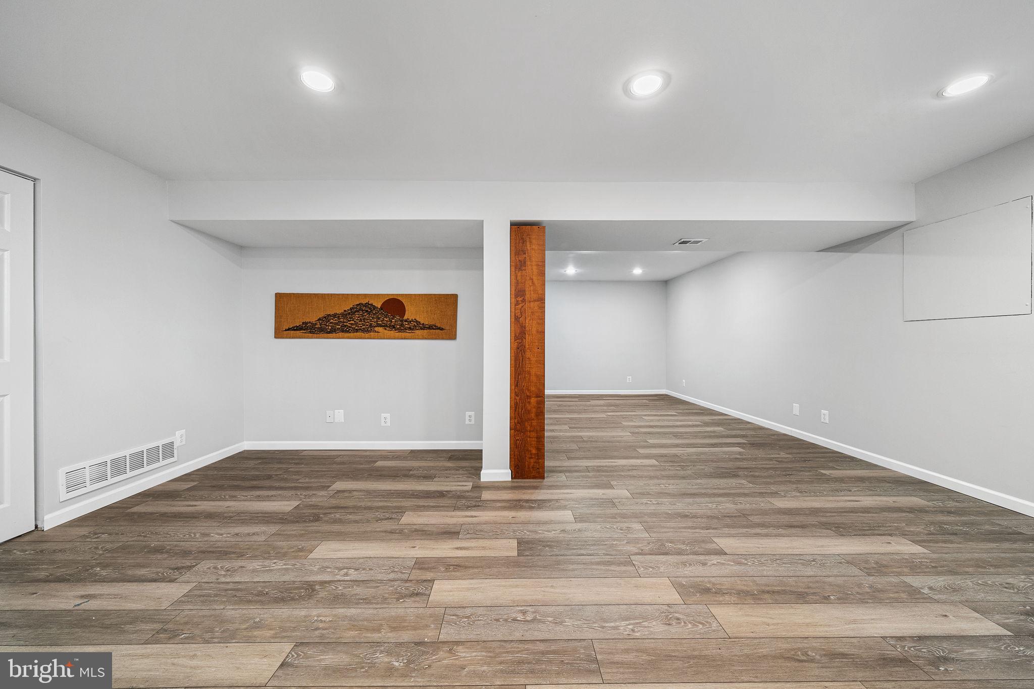 CROSSPOINTE - Residential