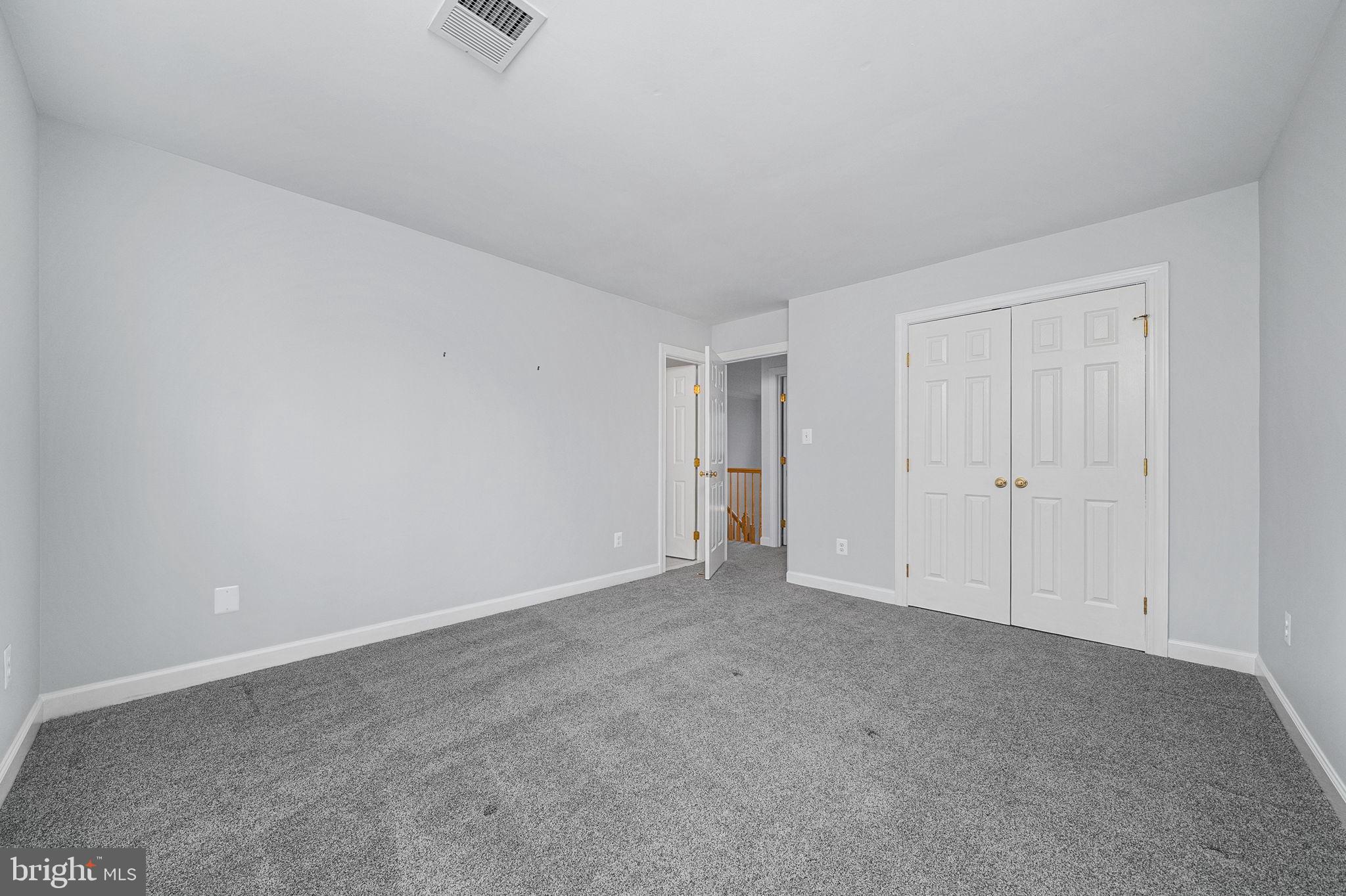 CROSSPOINTE - Residential