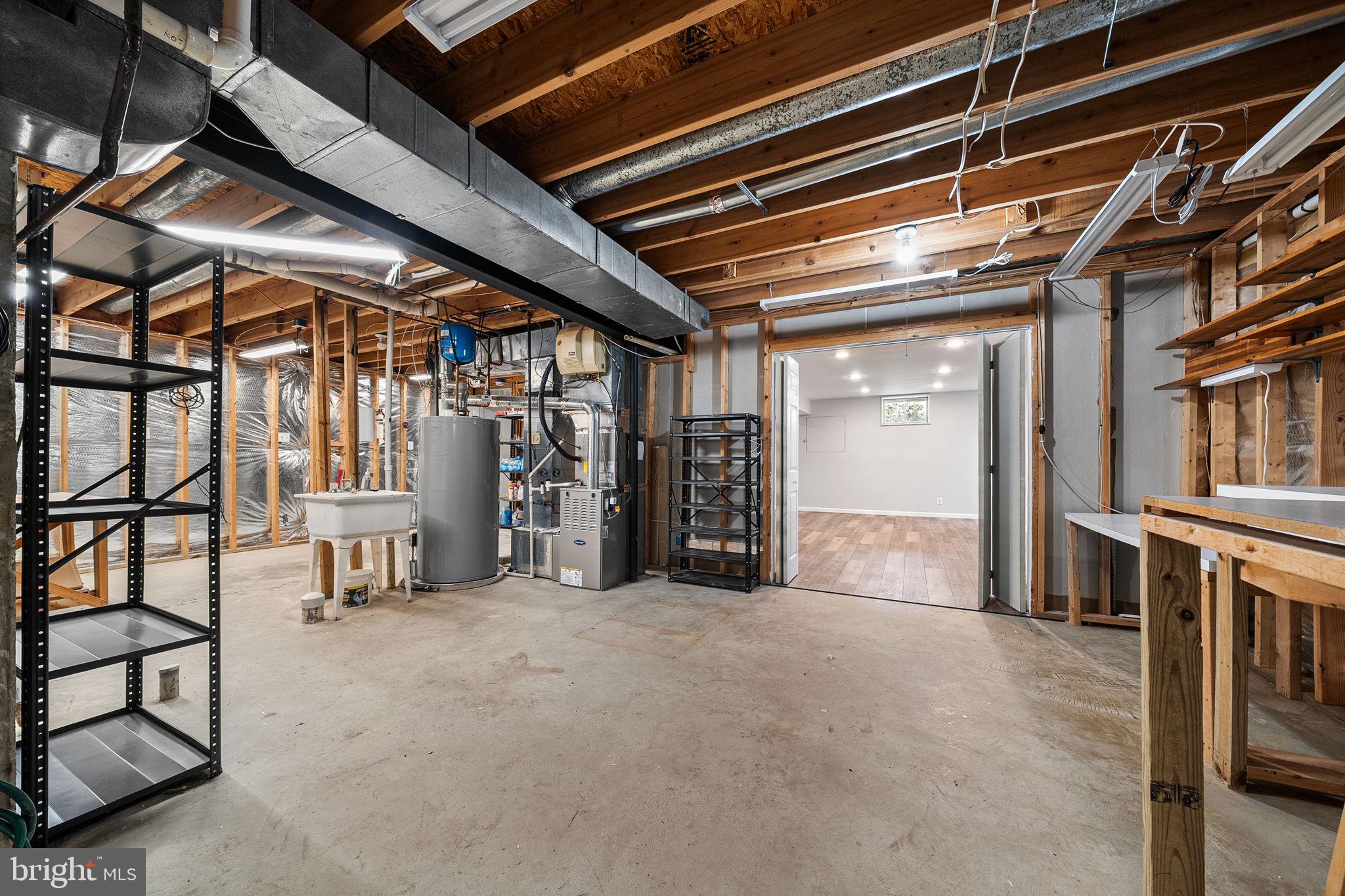 CROSSPOINTE - Residential