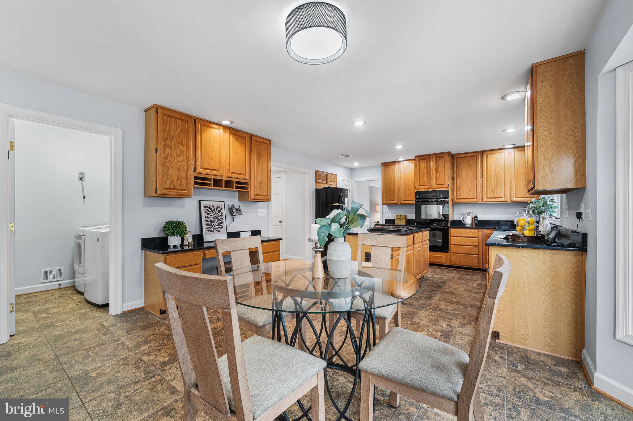 CROSSPOINTE - Residential