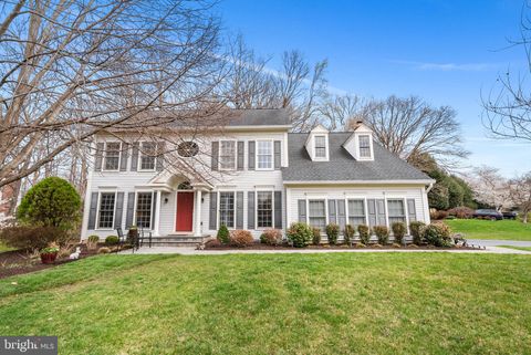 8648 CHASE GLEN CIRCLE FAIRFAX STATION VA 22039