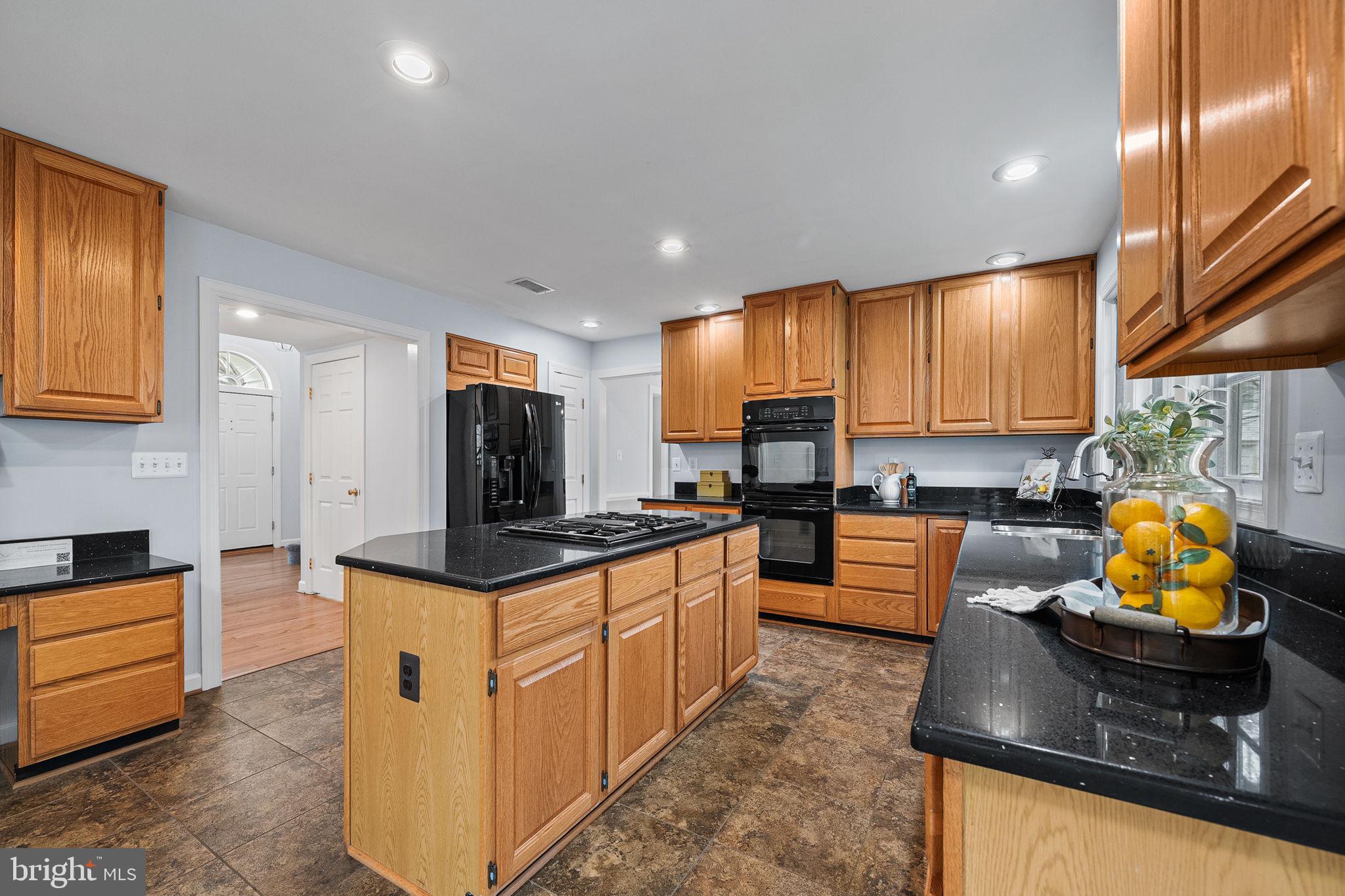 CROSSPOINTE - Residential