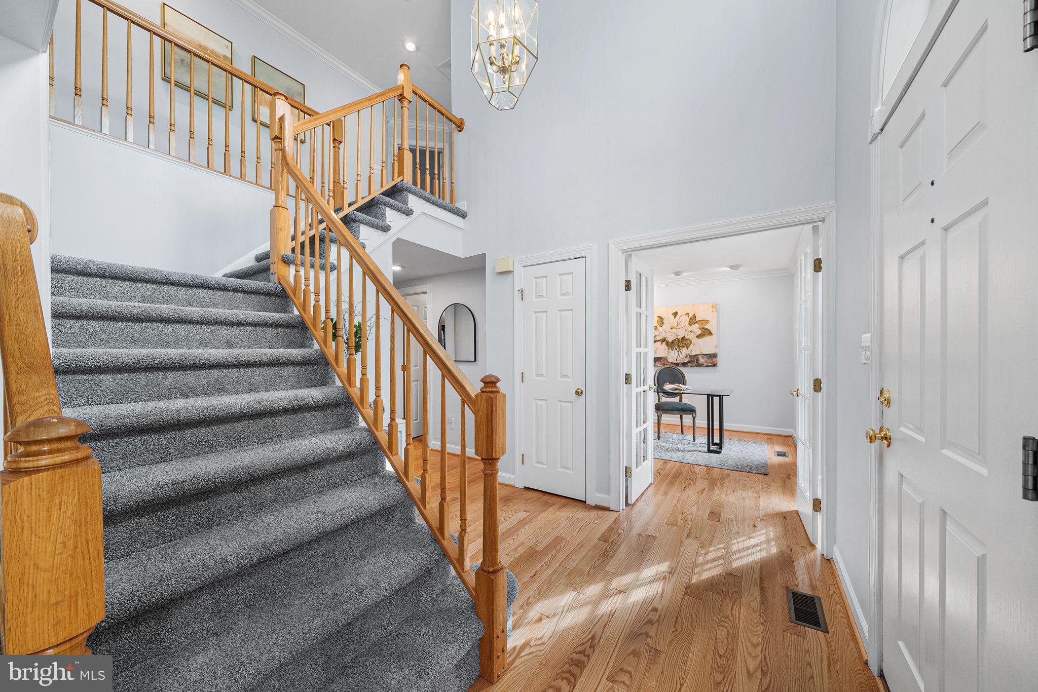 CROSSPOINTE - Residential