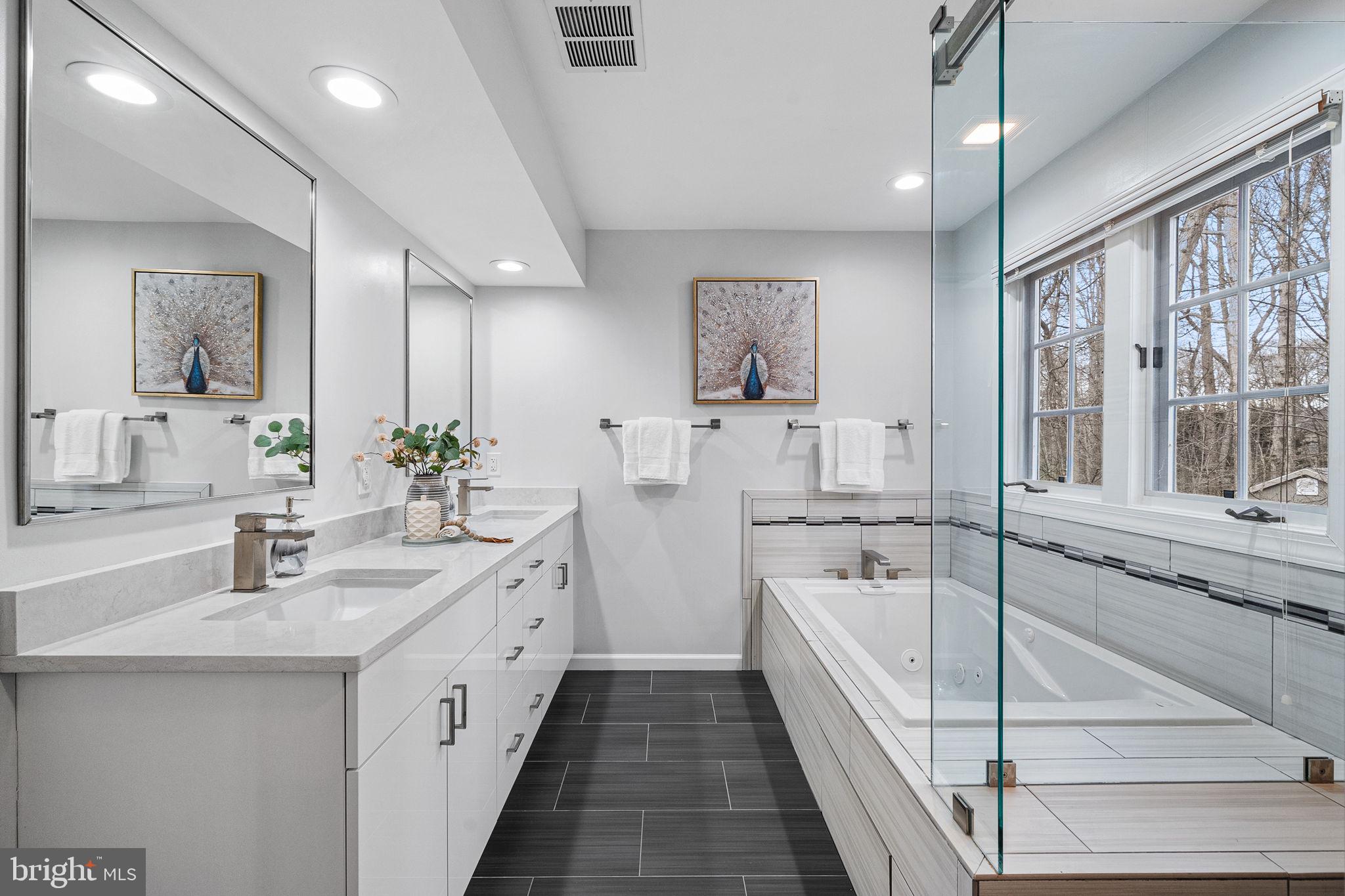 CROSSPOINTE - Residential