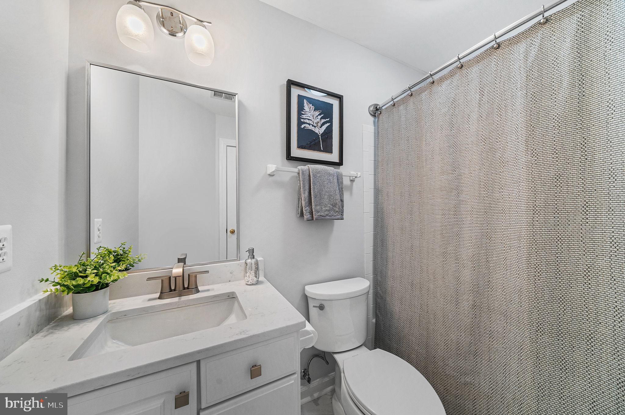 CROSSPOINTE - Residential