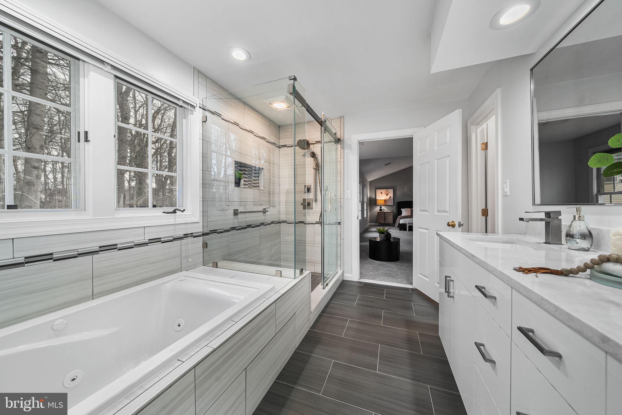 CROSSPOINTE - Residential