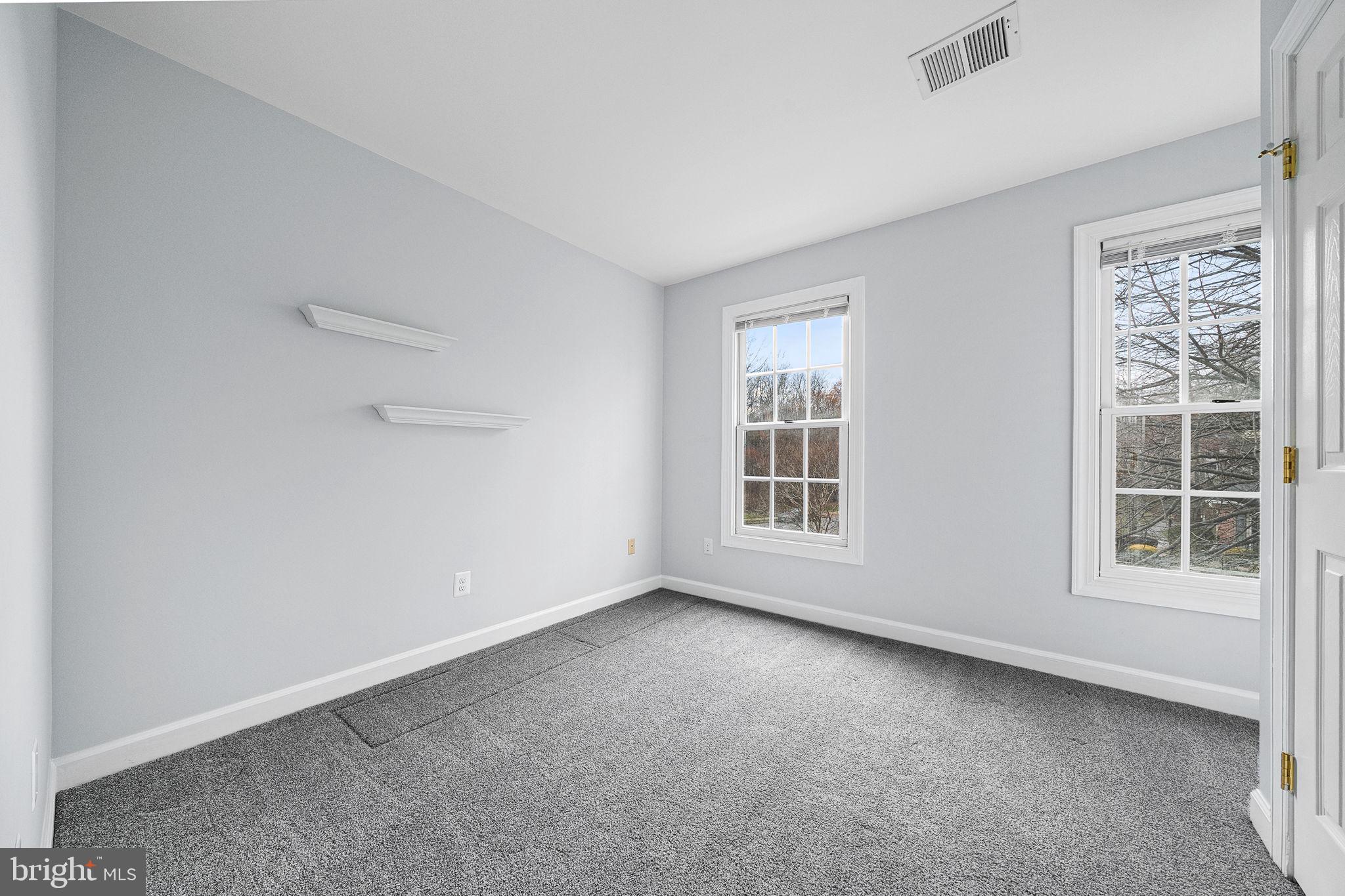 CROSSPOINTE - Residential