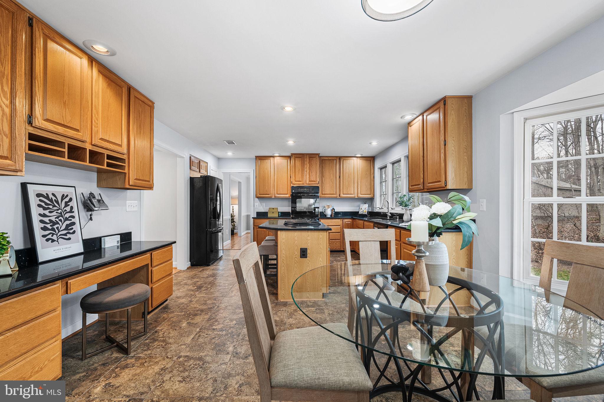 CROSSPOINTE - Residential