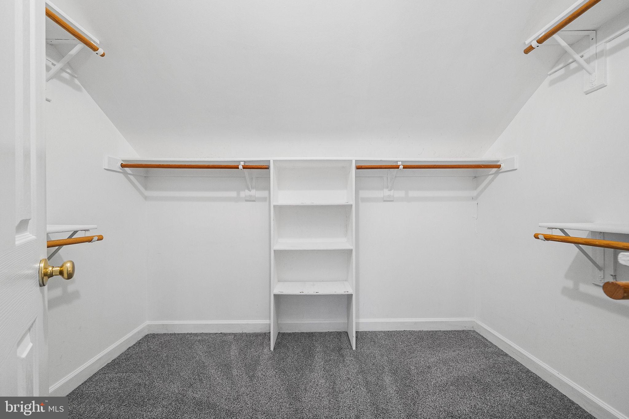 CROSSPOINTE - Residential