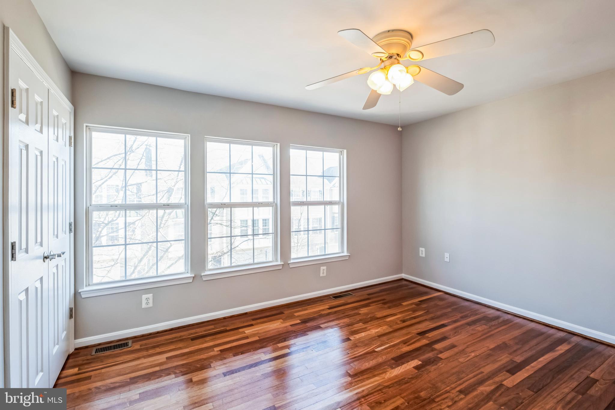 PARKSIDE AT DULLES - Residential