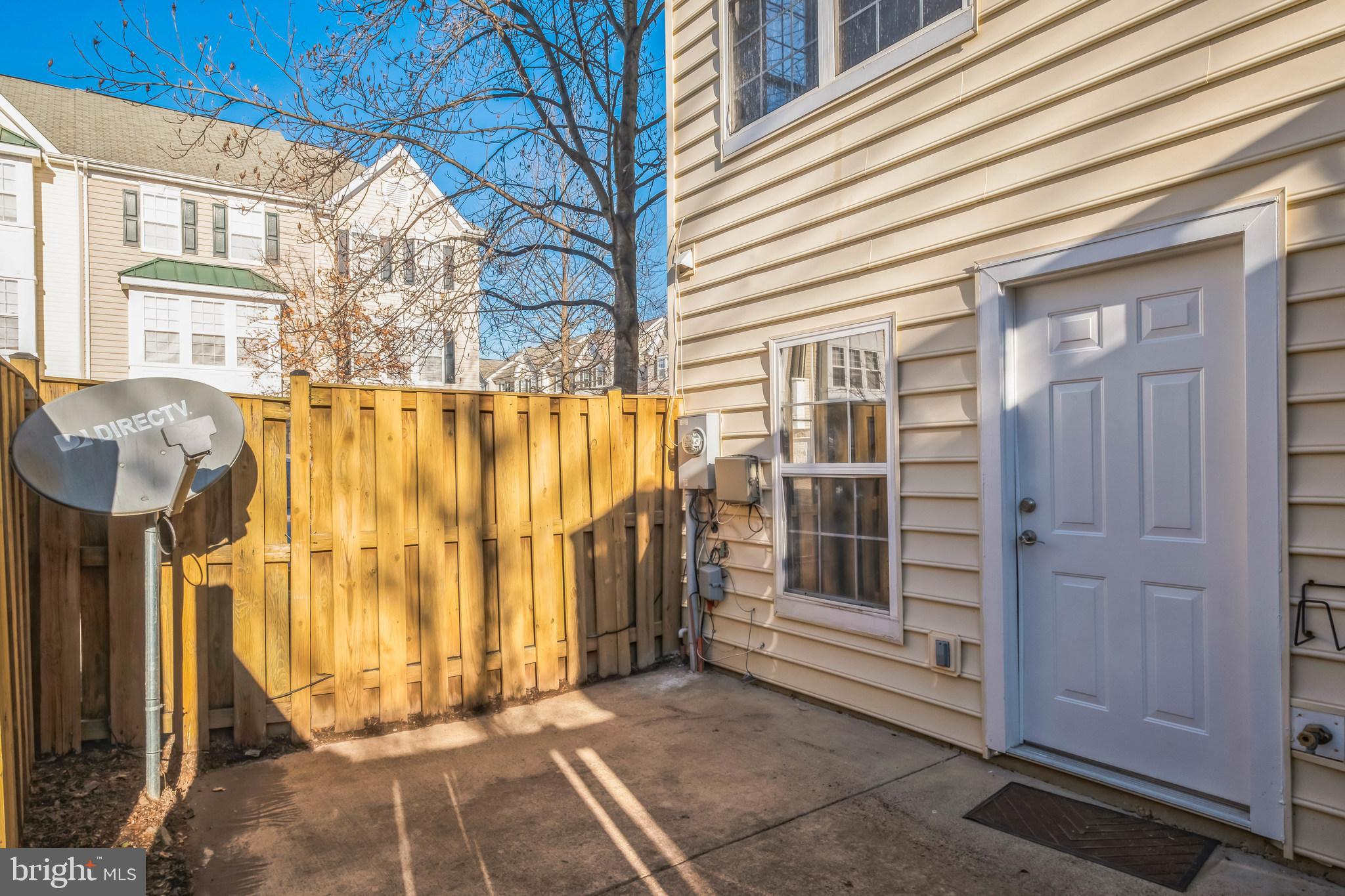 PARKSIDE AT DULLES - Residential