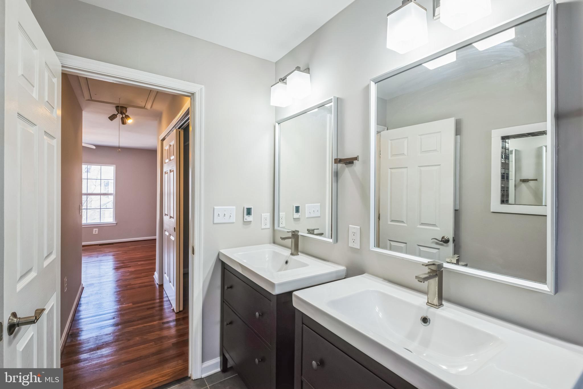 PARKSIDE AT DULLES - Residential