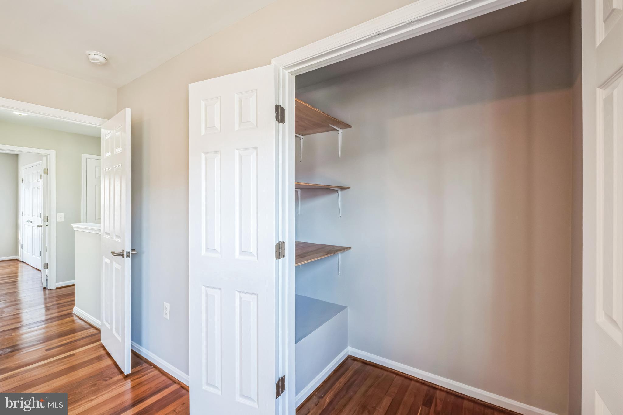 PARKSIDE AT DULLES - Residential