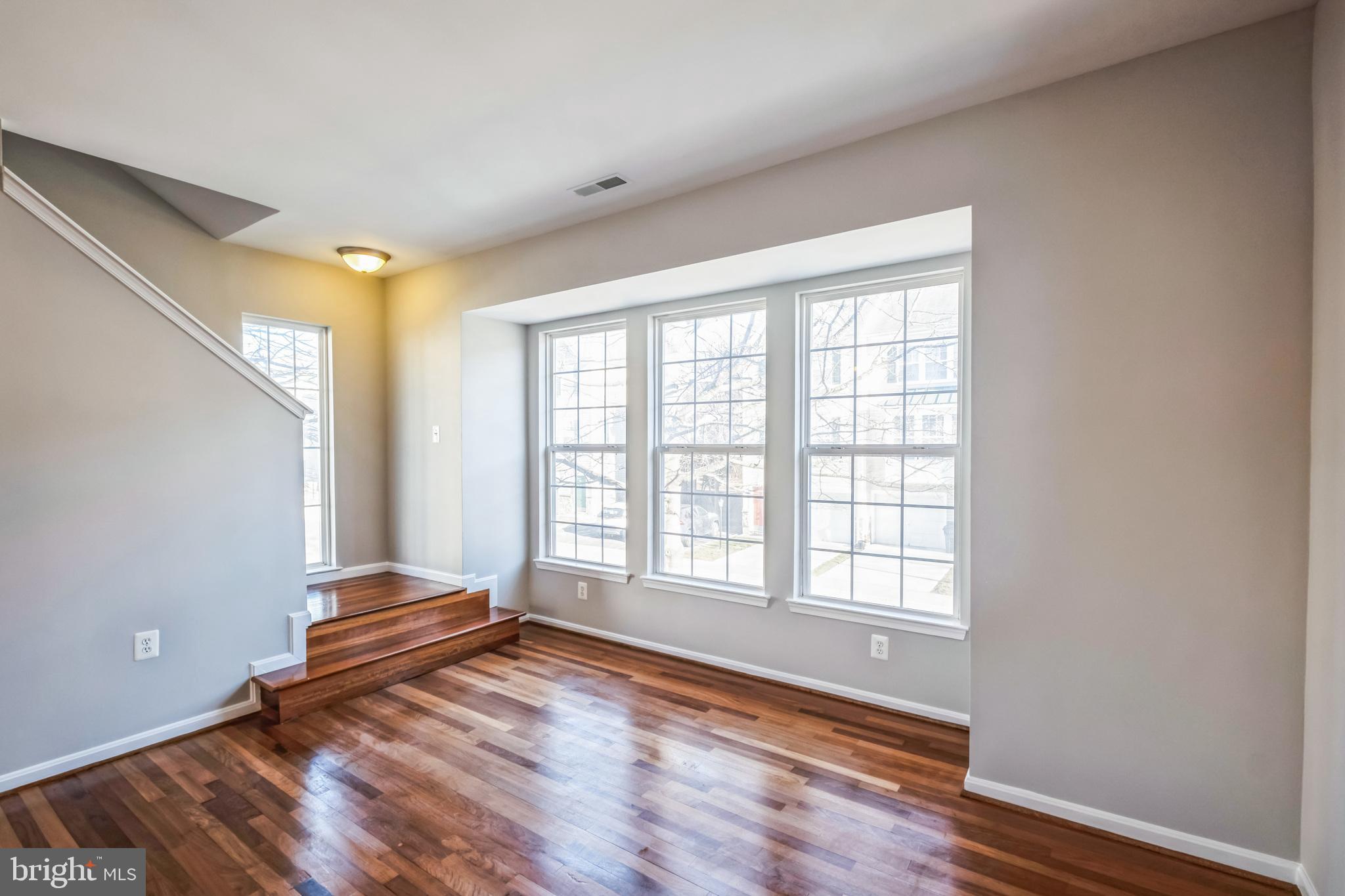 PARKSIDE AT DULLES - Residential