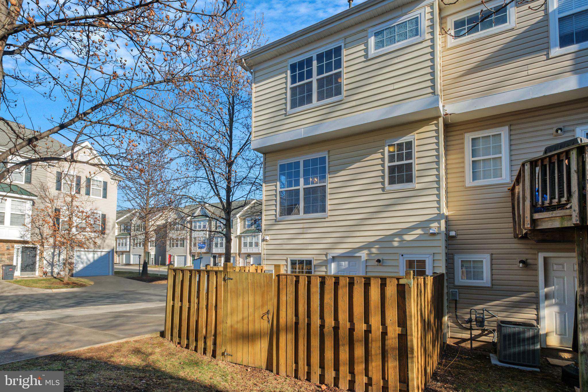 PARKSIDE AT DULLES - Residential