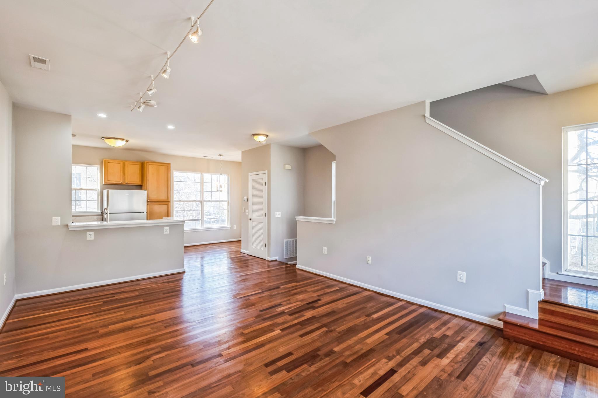 PARKSIDE AT DULLES - Residential